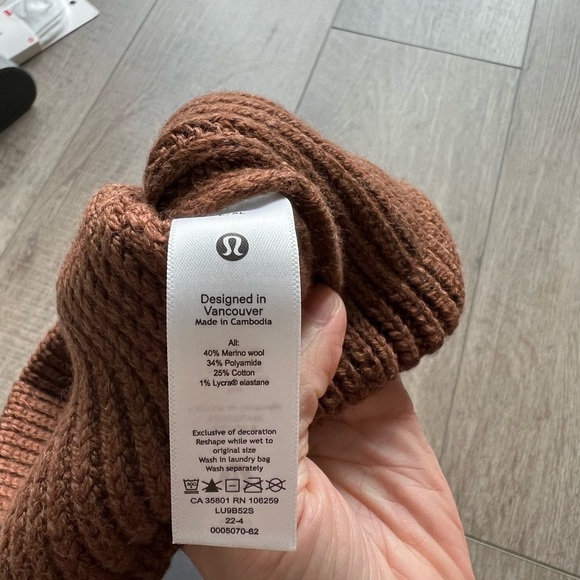 Lululemon Close-Fit Wool-Blend Ribbed Knit Beanie in HOWN Brown main image 6